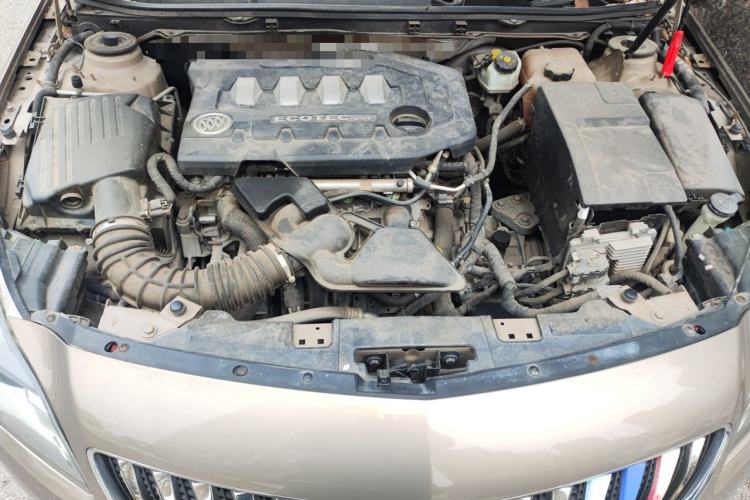 Used Buick Regal 2014 2.0L Elite Fashion Edition Engine Bay