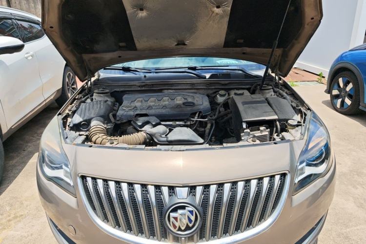 Used Buick Regal 2014 2.0L Leading Fashion Edition Engine Bay