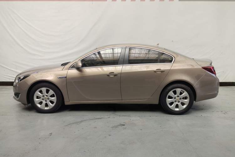 Used Buick Regal 2014 2.0L Leading Fashion Edition Exterior 12