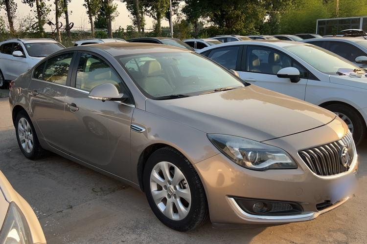 Used Buick Regal 2014 2.0L Leading Fashion Edition Exterior 2
