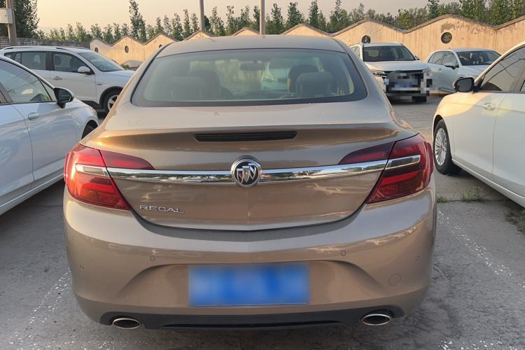 Used Buick Regal 2014 2.0L Leading Fashion Edition Exterior 4