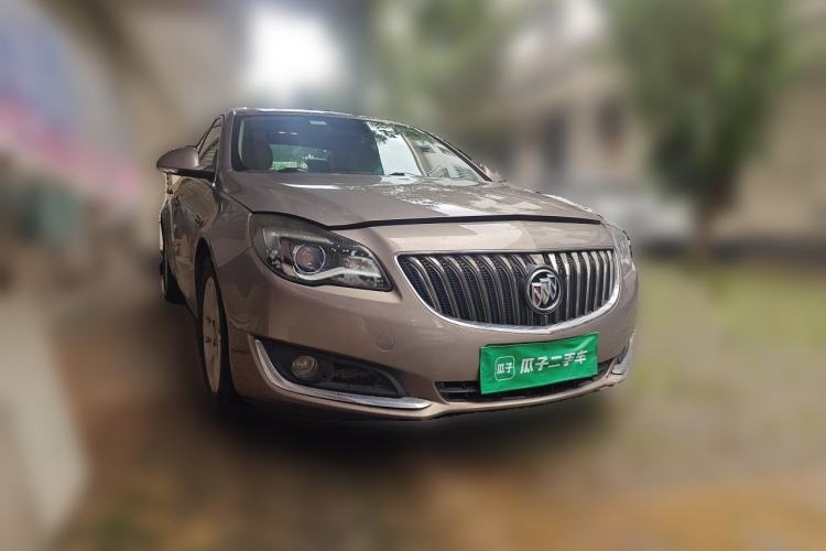 Used Buick Regal 2014 2.0L Elite Fashion Edition Front Right 45 Deg
