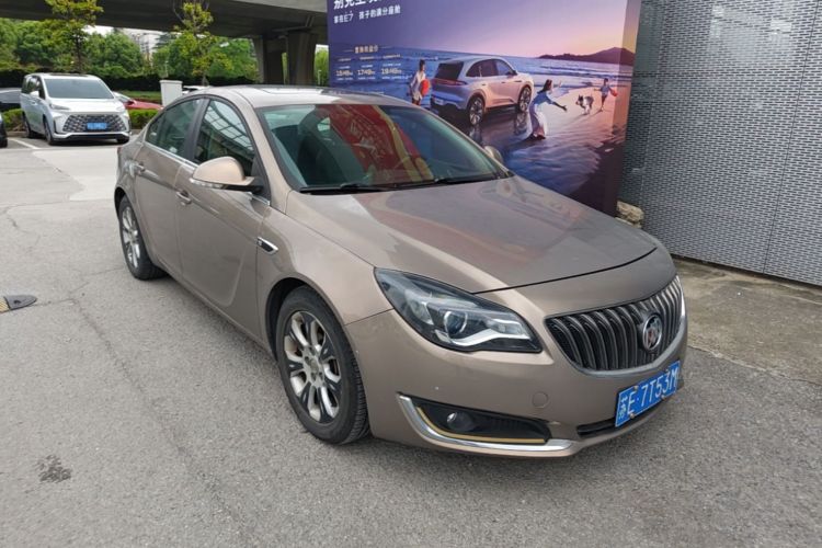 Used Buick Regal 2014 1.6T Fashionable Tech Edition Front Right 45 Deg