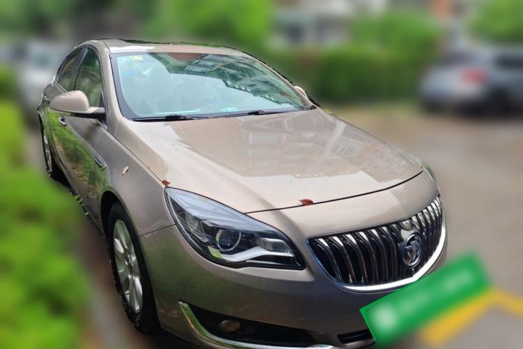 Used Buick Regal 2014 2.0L Leading Fashion Edition Front Right 45 Deg