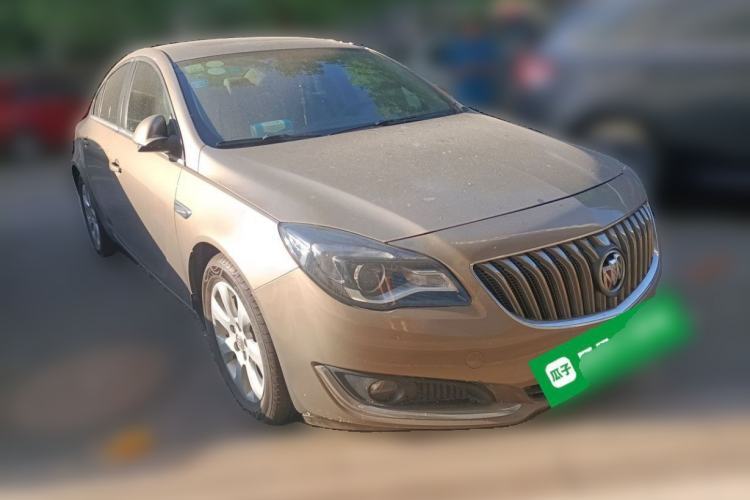 Used Buick Regal 2014 2.0L Leading Fashion Edition Front Right 45 Deg