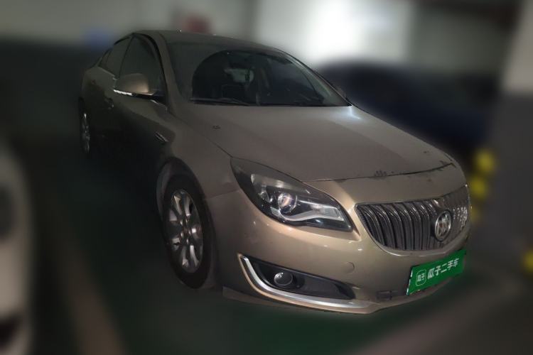 Used Buick Regal 2014 2.0L Leading Fashion Edition Front Right 45 Deg