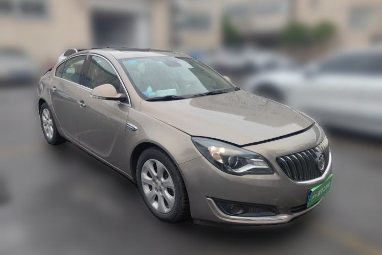 Used Buick Regal 2014 2.0L Elite Fashion Edition Front Right 45 Deg