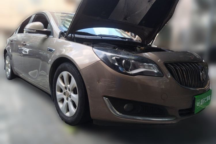 Used Buick Regal 2014 1.6T Fashionable Tech Edition Front Right 45 Deg