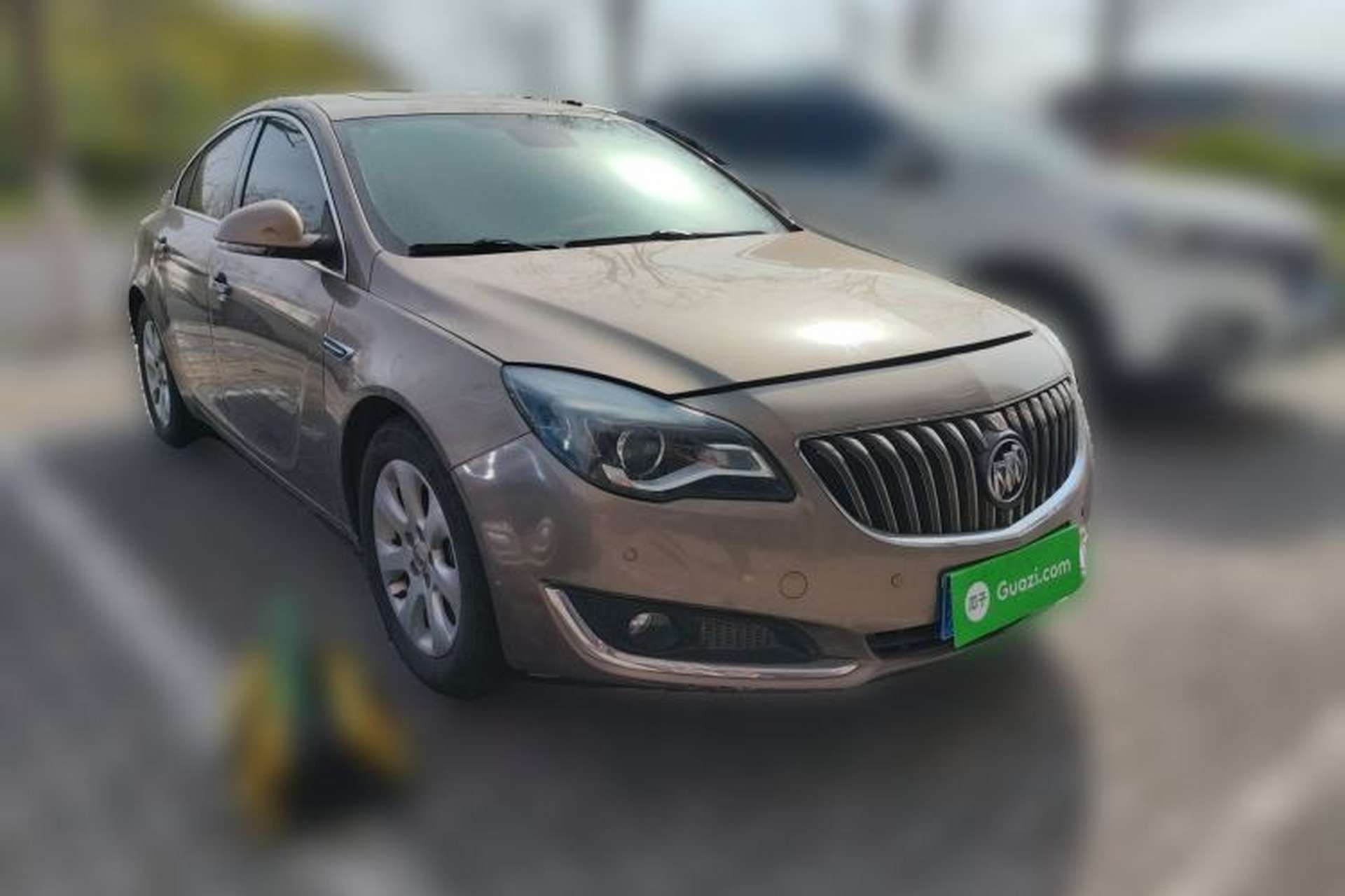 Used Buick Regal 2014 2.0L Elite Fashion Edition Front Right 45 Deg