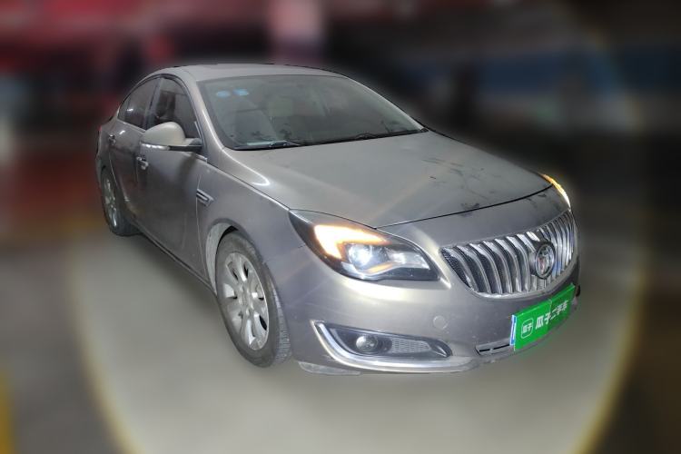 Used Buick Regal 2014 2.0L Leading Fashion Edition Front Right 45 Deg