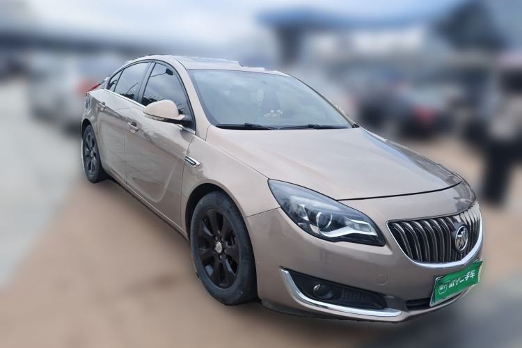 Used Buick Regal 2014 2.0L Leading Fashion Edition Front Right 45 Deg