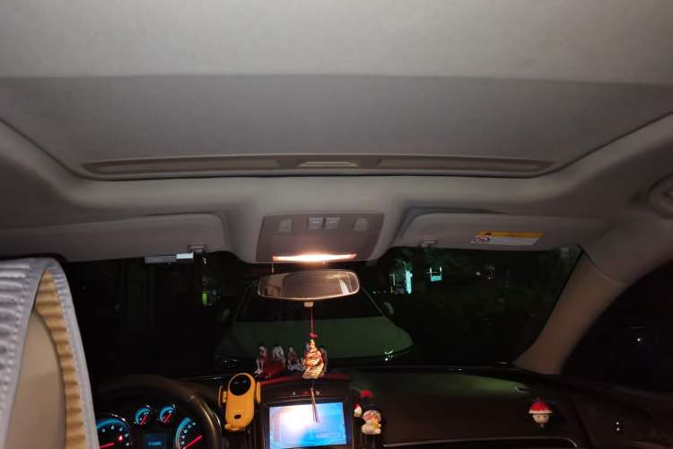 Used Buick Regal 2014 2.0L Leading Fashion Edition Headliner