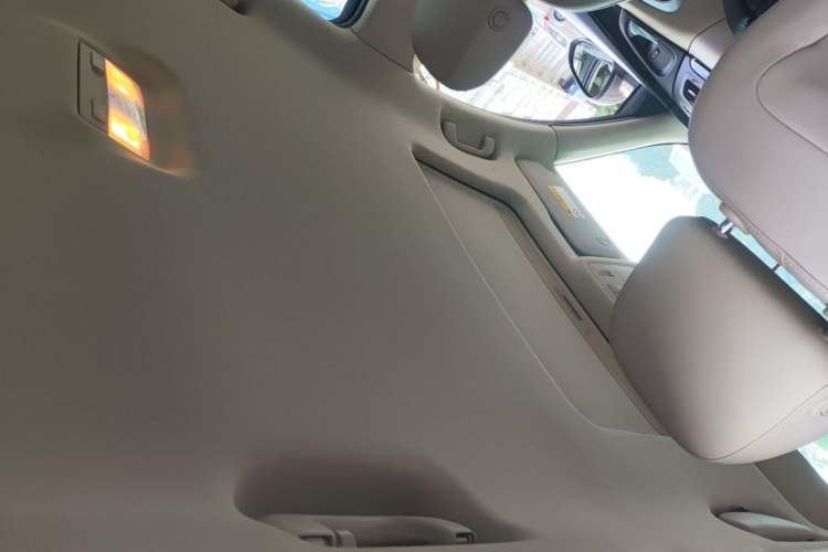 Used Buick Regal 2014 2.0L Leading Fashion Edition Headliner