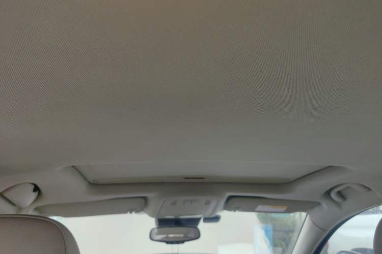 Used Buick Regal 2014 2.0L Elite Fashion Edition Headliner
