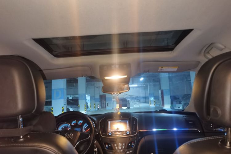 Used Buick Regal 2014 1.6T Fashionable Tech Edition Headliner