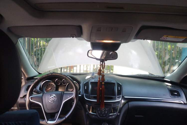 Used Buick Regal 2014 1.6T Fashionable Tech Edition Headliner