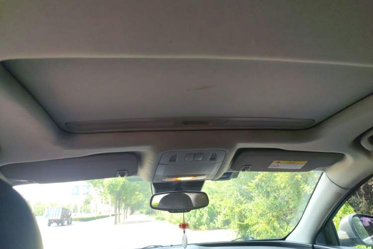Used Buick Regal 2014 1.6T Fashionable Tech Edition Headliner
