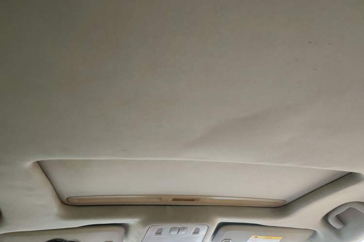 Used Buick Regal 2014 2.0L Leading Fashion Edition Headliner