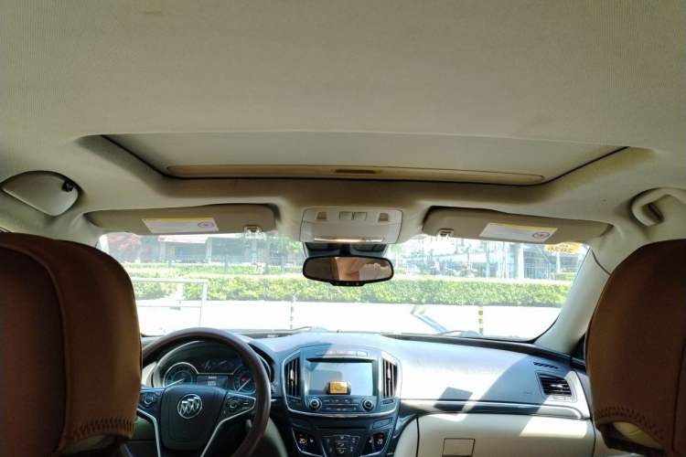 Used Buick Regal 2014 2.0L Elite Fashion Edition Headliner