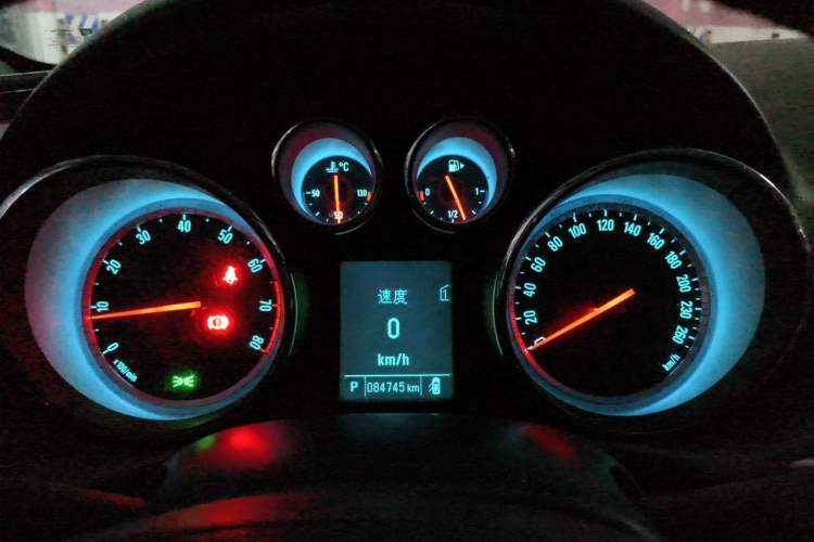 Used Buick Regal 2014 1.6T Fashionable Tech Edition Instrument Cluster
