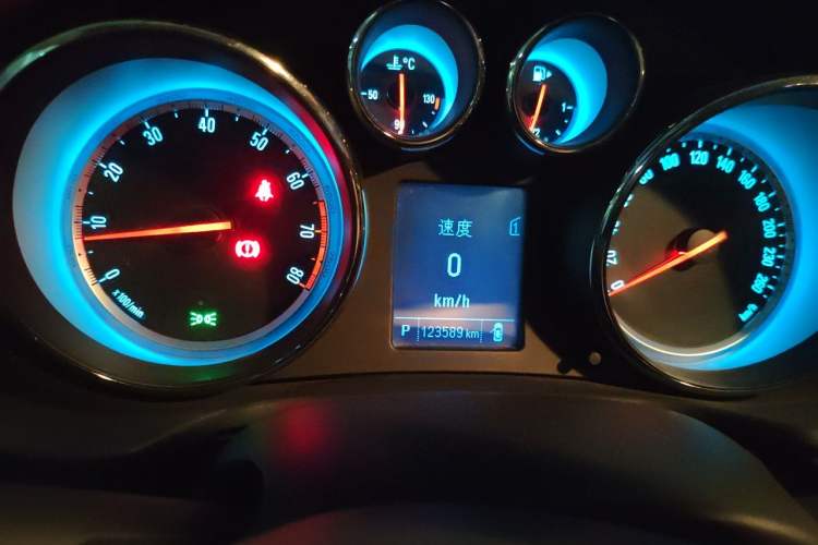 Used Buick Regal 2014 1.6T Fashionable Tech Edition Instrument Cluster