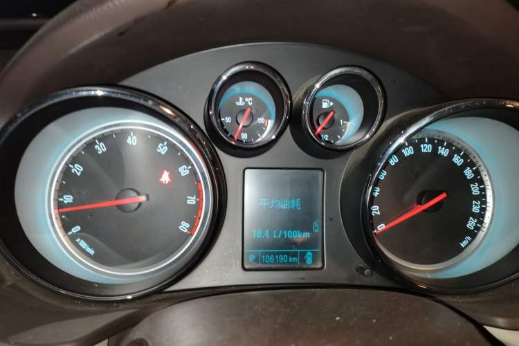 Used Buick Regal 2014 2.0L Leading Fashion Edition Instrument Cluster