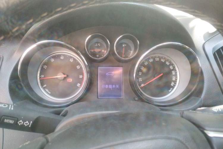 Used Buick Regal 2014 1.6T Fashionable Tech Edition Instrument Cluster