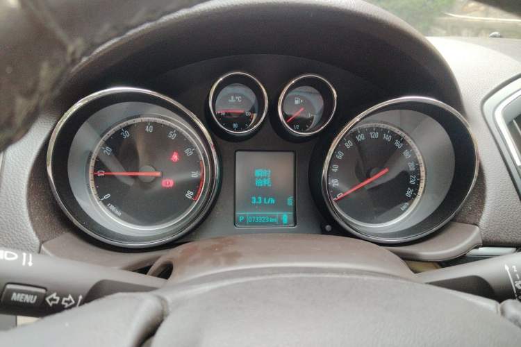 Used Buick Regal 2014 2.0L Leading Fashion Edition Instrument Cluster