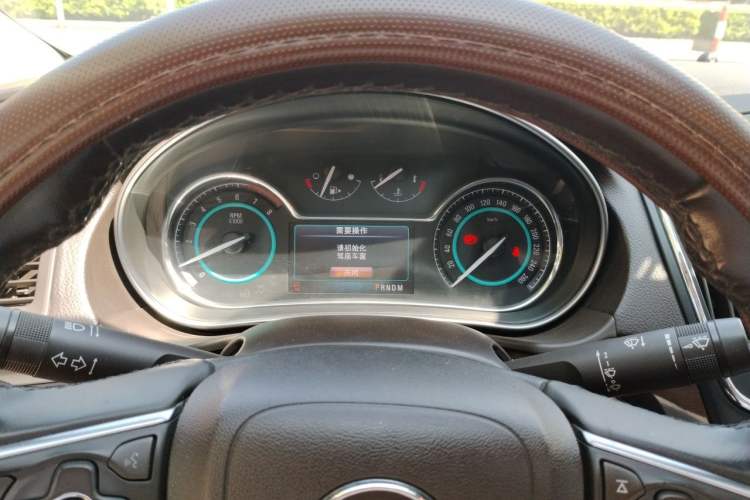 Used Buick Regal 2014 2.0L Elite Fashion Edition Instrument Cluster