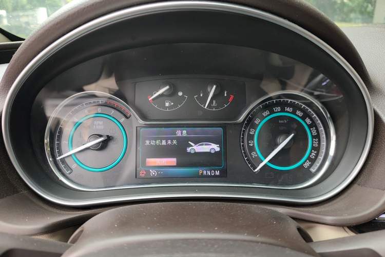 Used Buick Regal 2014 2.0L Elite Fashion Edition Instrument Cluster