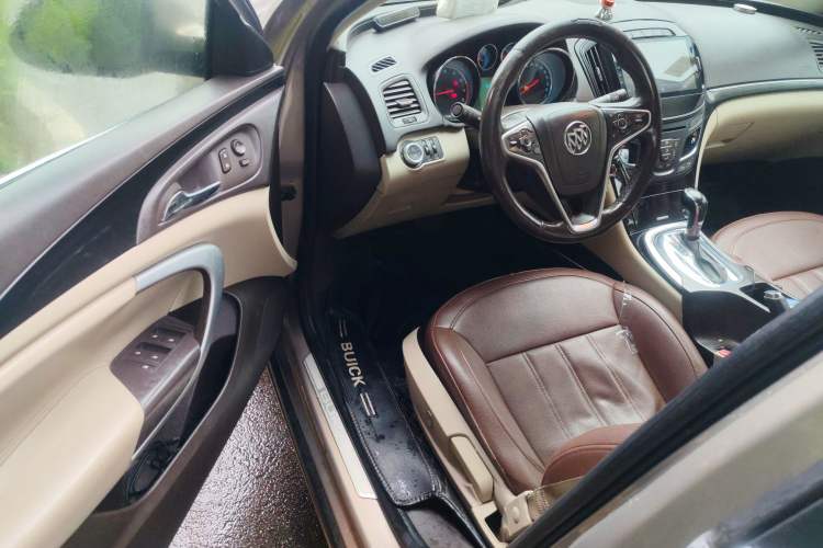 Used Buick Regal 2014 2.0L Leading Fashion Edition Interior 3
