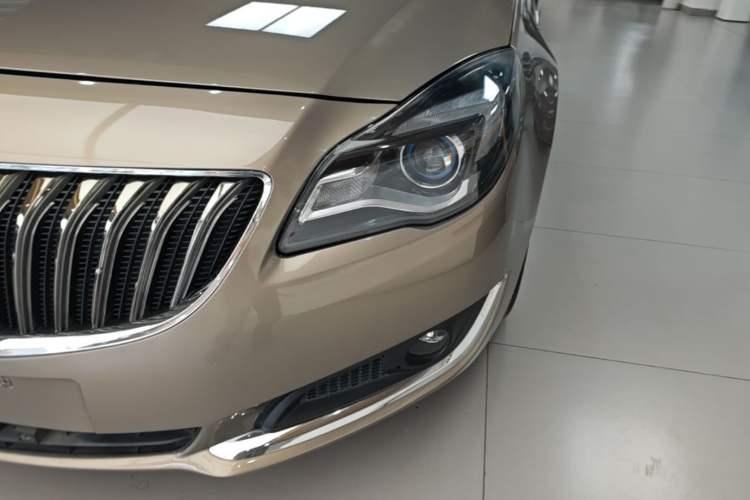 Used Buick Regal 2014 2.0L Elite Fashion Edition Left Front Headlight
