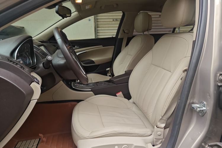 Used Buick Regal 2014 2.0L Elite Fashion Edition Left Front Seat