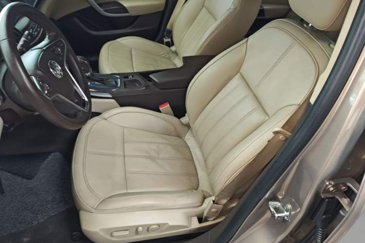 Used Buick Regal 2014 2.0L Elite Fashion Edition Left Front Seat