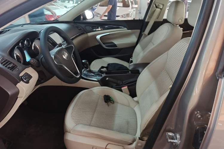 Used Buick Regal 2014 2.0L Leading Fashion Edition Left Front Seat
