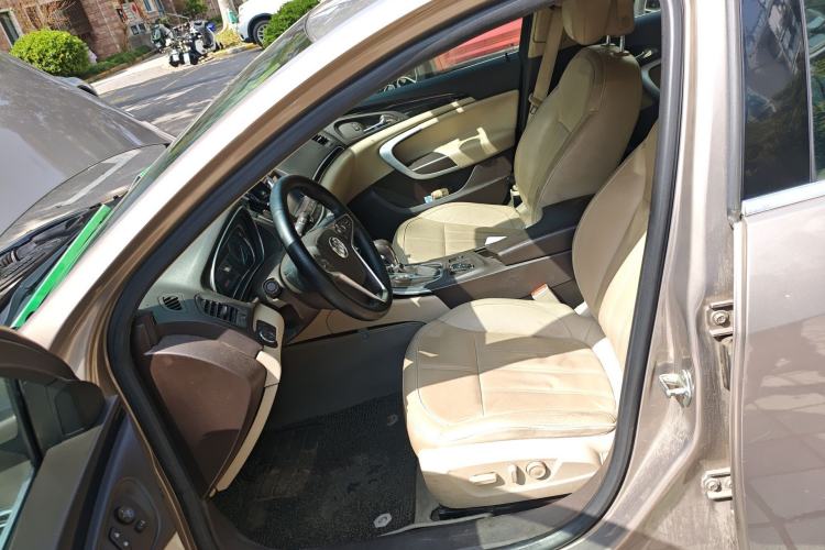 Used Buick Regal 2014 2.0L Elite Fashion Edition Left Front Seat