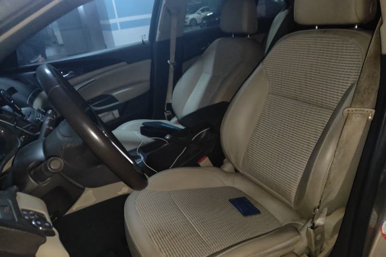 Used Buick Regal 2014 2.0L Leading Fashion Edition Left Front Seat