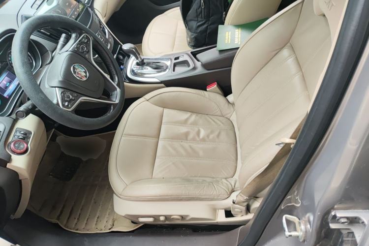Used Buick Regal 2014 2.0L Elite Fashion Edition Left Front Seat