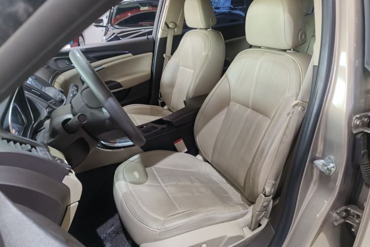 Used Buick Regal 2014 2.0L Elite Fashion Edition Left Front Seat