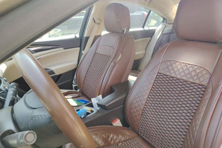 Used Buick Regal 2014 2.0L Elite Fashion Edition Left Front Seat