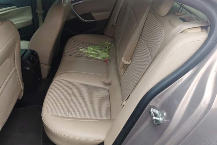 Used Buick Regal 2014 2.0L Leading Fashion Edition Left Rear Seat