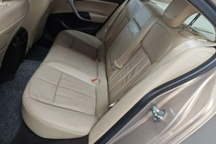 Used Buick Regal 2014 2.0L Elite Fashion Edition Left Rear Seat