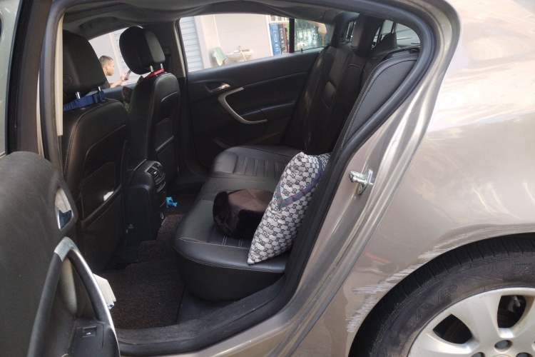Used Buick Regal 2014 1.6T Fashionable Tech Edition Left Rear Seat