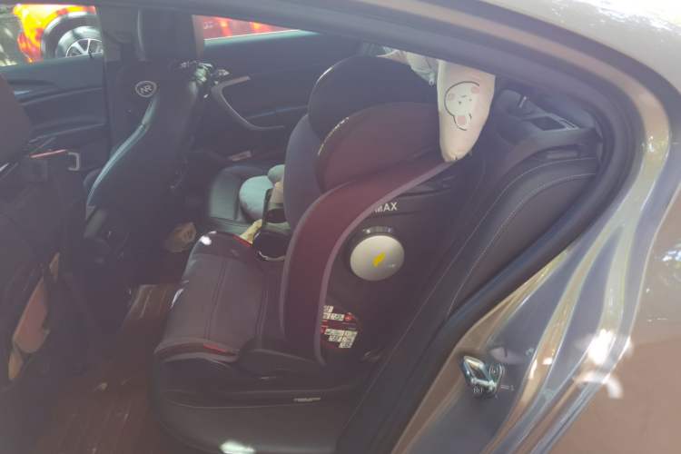 Used Buick Regal 2014 1.6T Fashionable Tech Edition Left Rear Seat