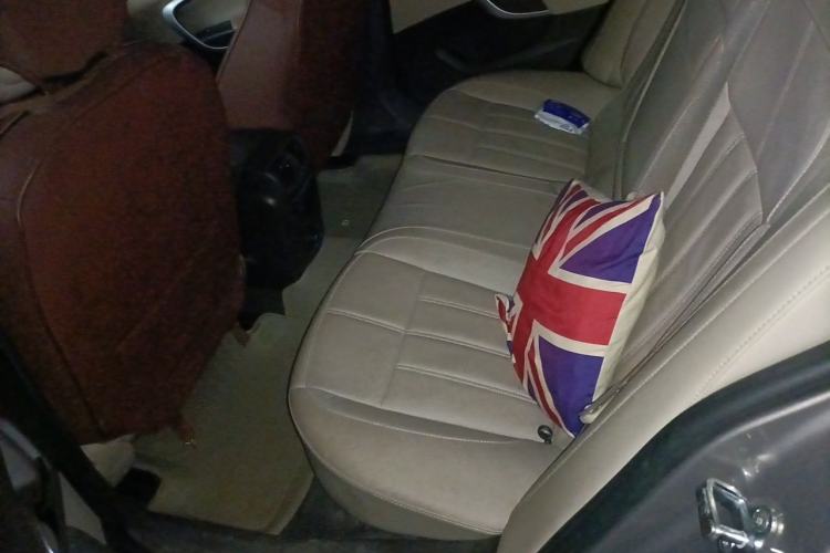 Used Buick Regal 2014 2.0L Elite Fashion Edition Left Rear Seat