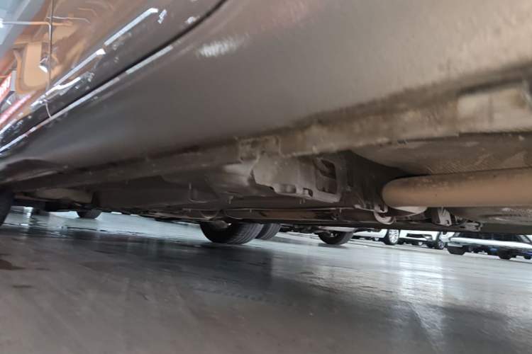 Used Buick Regal 2014 2.0L Leading Fashion Edition Left Side Sill