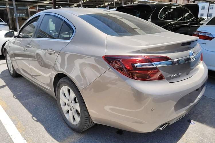 Used Buick Regal 2014 1.6T Fashionable Tech Edition Rear Left 45 Deg