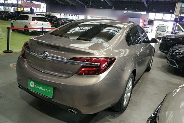 Used Buick Regal 2014 2.0L Leading Fashion Edition Rear Right 45 Deg