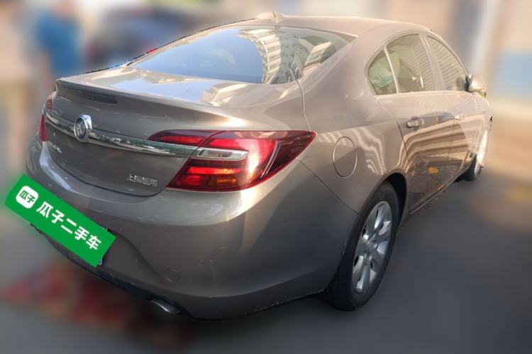 Used Buick Regal 2014 2.0L Leading Fashion Edition Rear Right 45 Deg