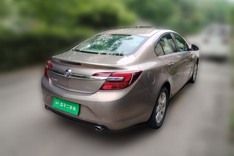 Used Buick Regal 2014 2.0L Leading Fashion Edition Rear Right 45 Deg